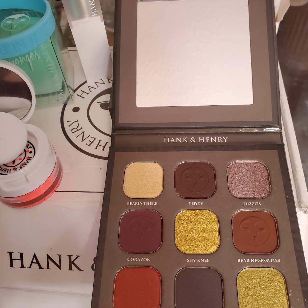 HANK & HENRY TEDDY PALETTE